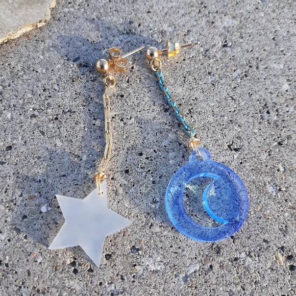 🛑SOLDColorful Star Moon Chain Dangle Post Earring - Picture 2 of 5